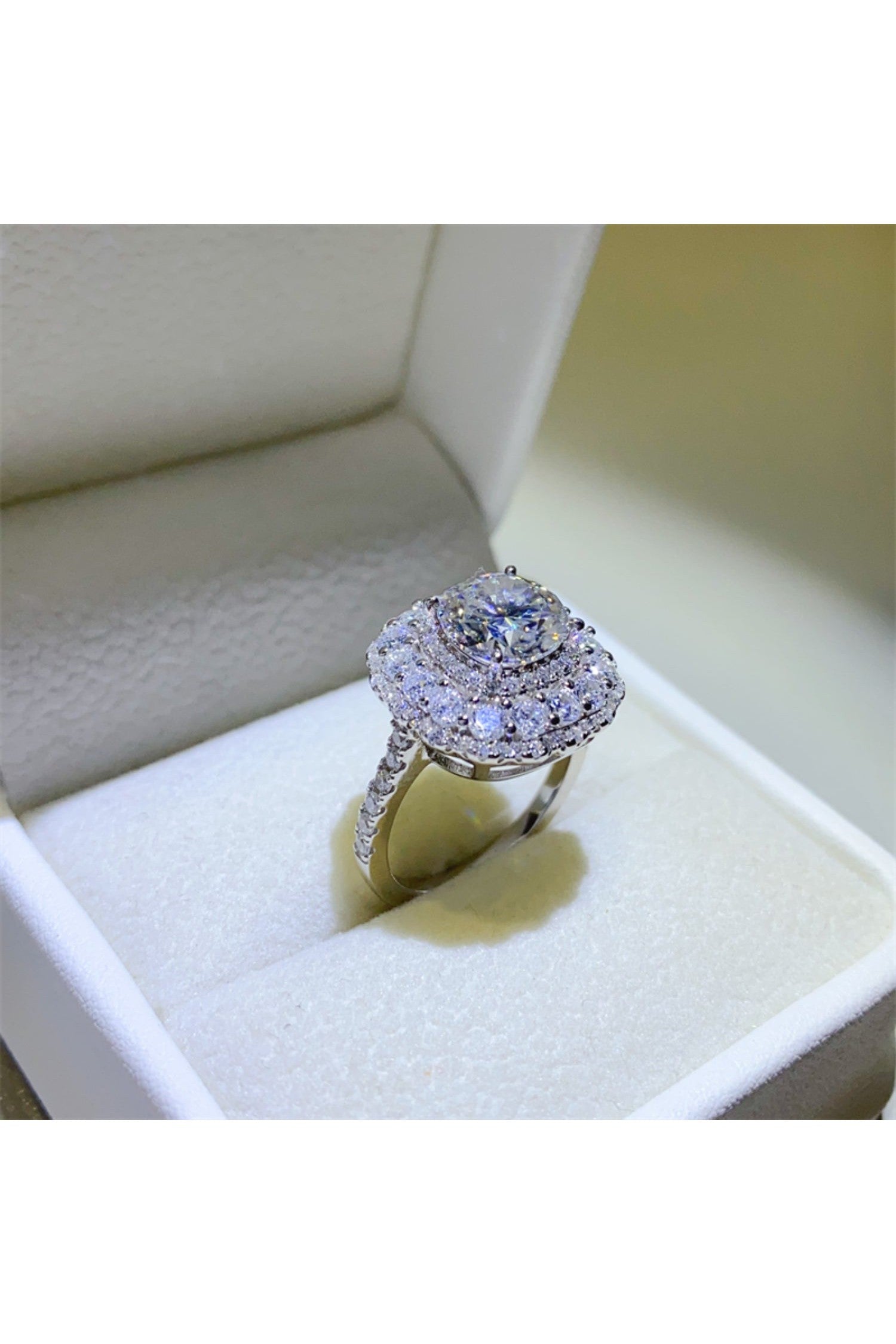 2 Carat Moissanite 925 Sterling Silver Ring