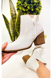 Fiera Booties in White