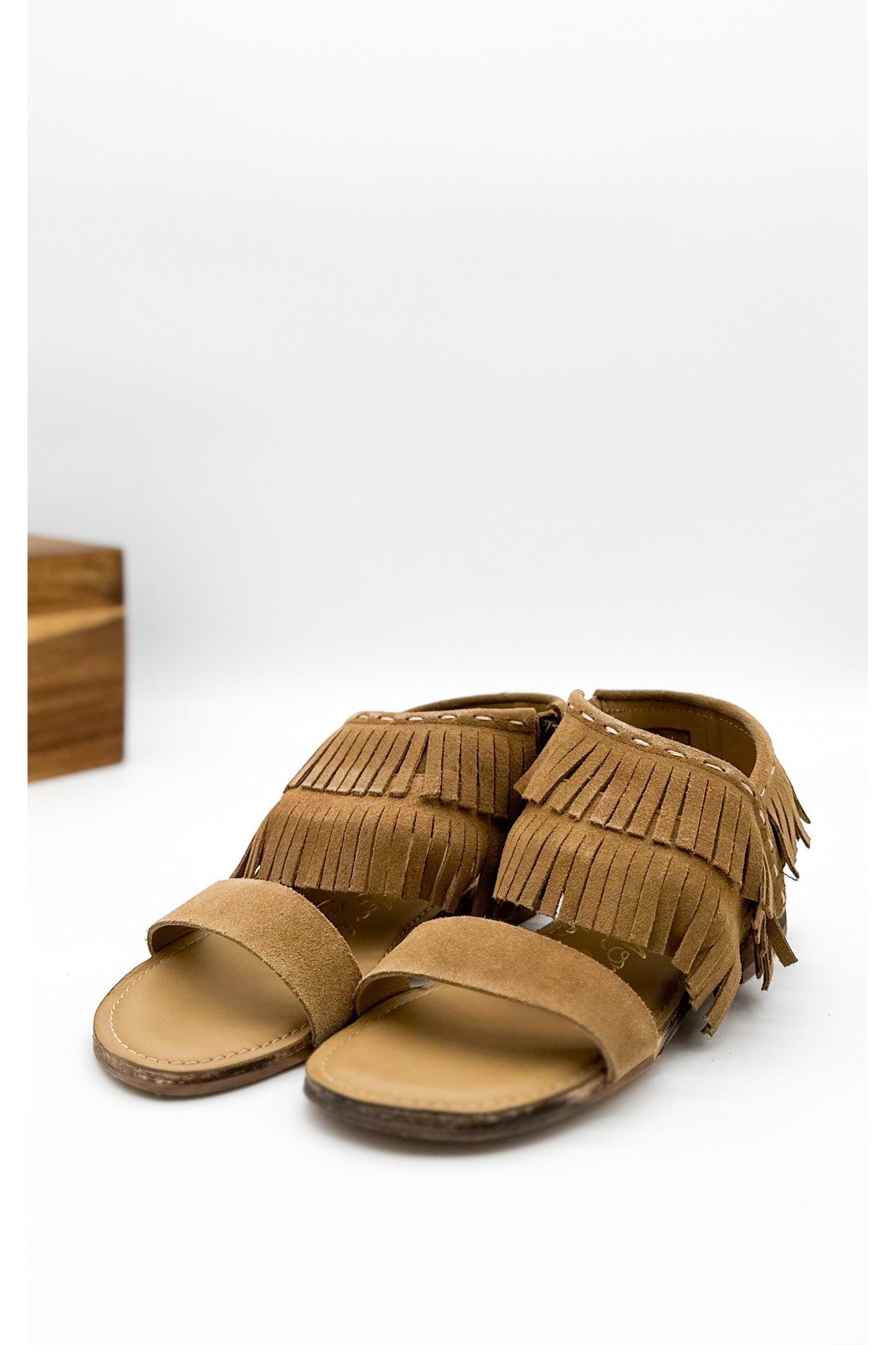 Fringe Star Sandal in Tan