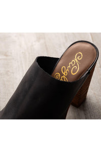 Hallie Heeled Sandal in Black