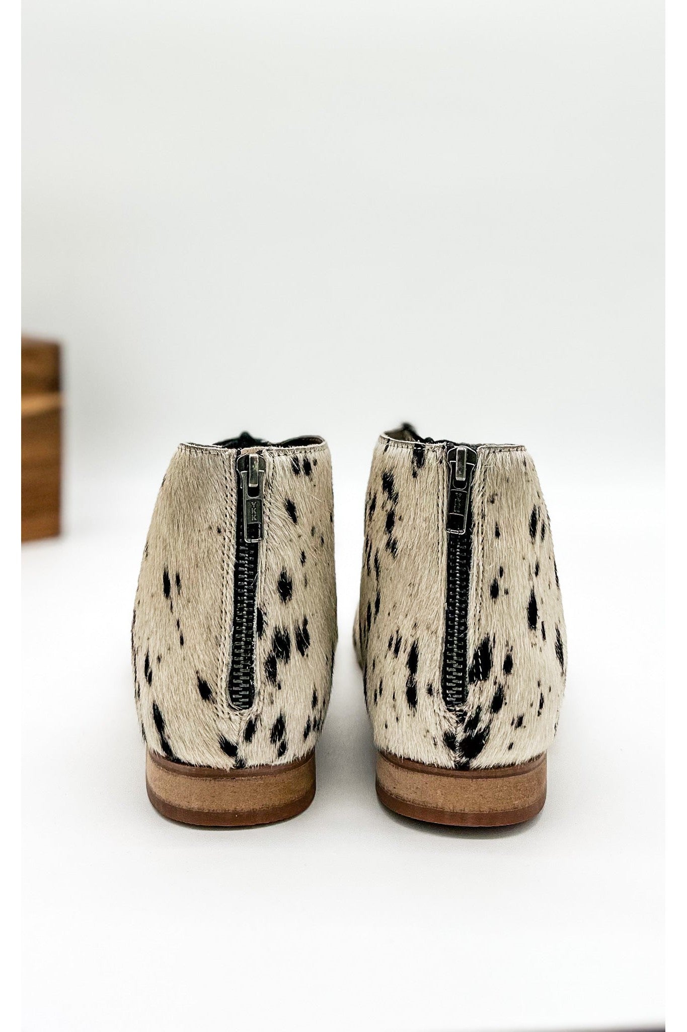 Nola Sandals in Black and White