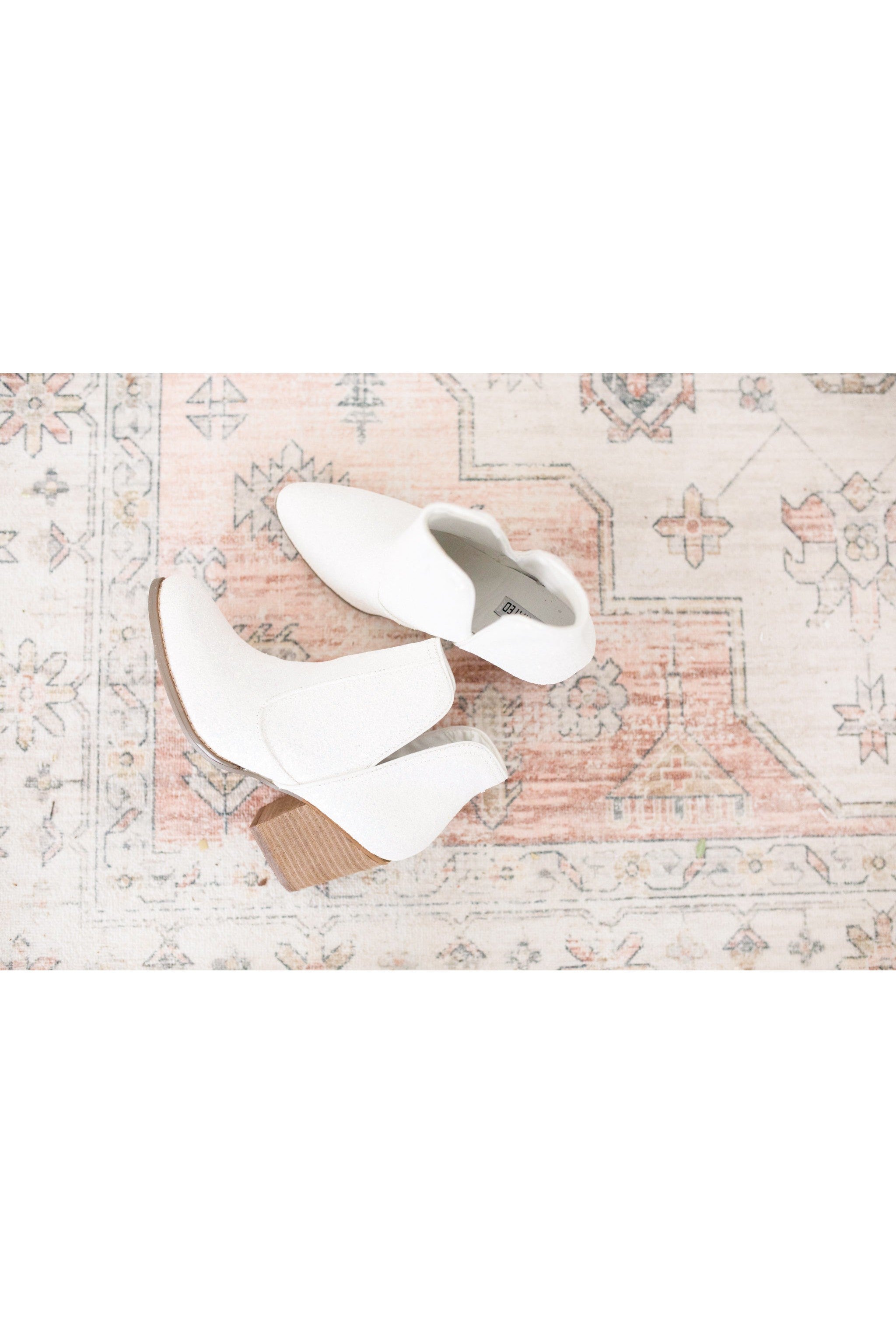 Fiera Booties in White