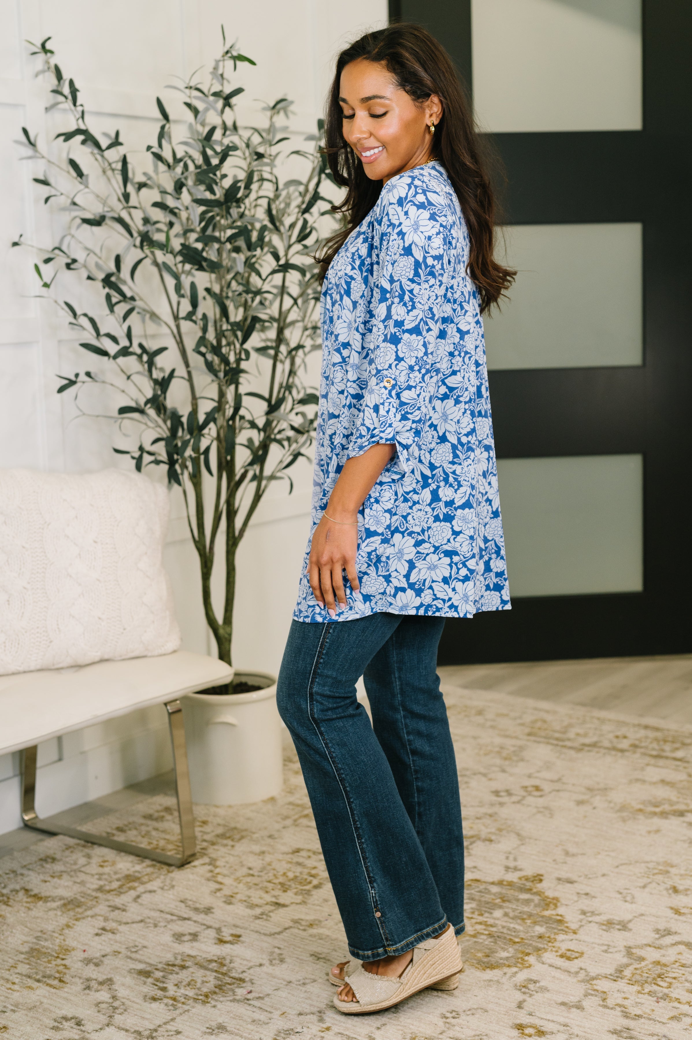 Lizzy Cardigan in Blue and White Floral