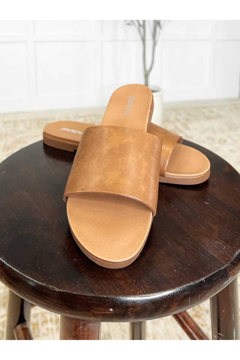 Sole Mate Slip on Sandals in Tan