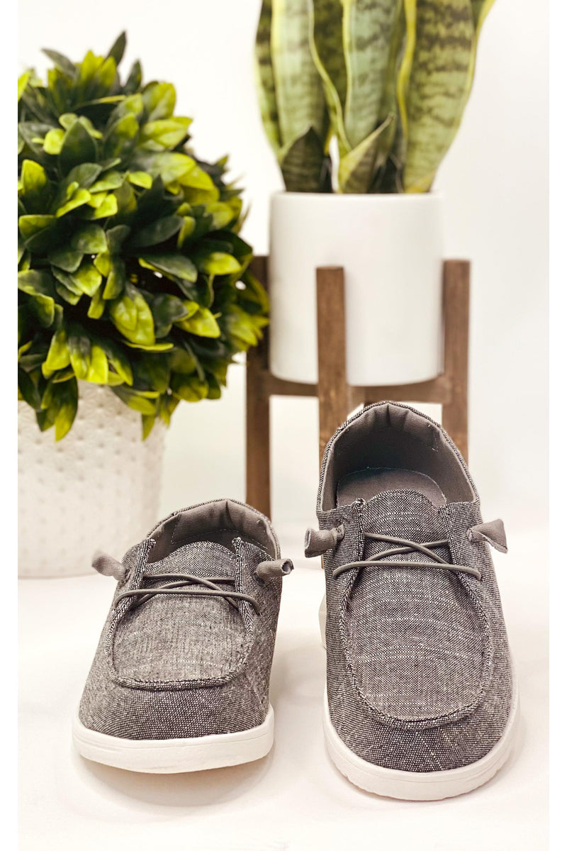 Maco Sneaker in Charcoal