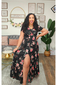 Plus Size Button Detail Printed V-Neck Short Sleeve Maxi Dress