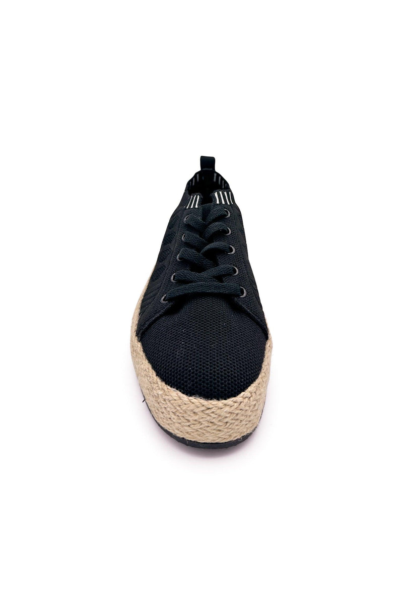 Yaras Sneakers in Black