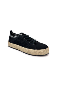 Yaras Sneakers in Black